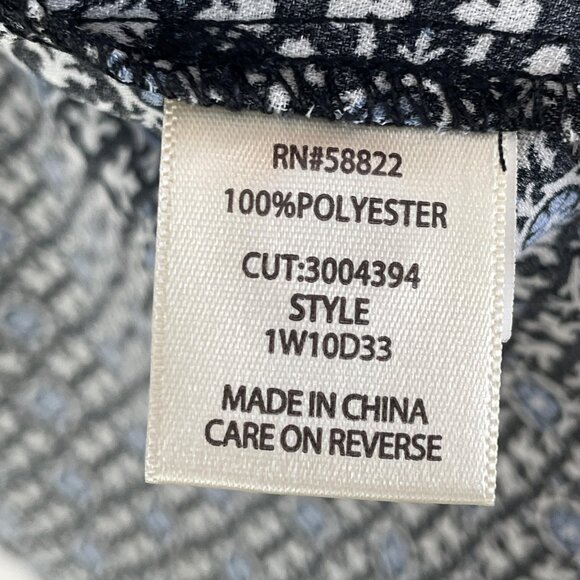 Max Studio Blouse Womens 2X Black White Blue Geometric Print Button Up Shirt - Picture 4 of 9